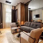 ホテル Schuster Boarding House 3*
