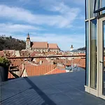 Schuster Boarding House Otel Braşov