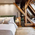 Schuster Boarding House