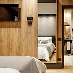 Hotel Schuster Boarding House 3*