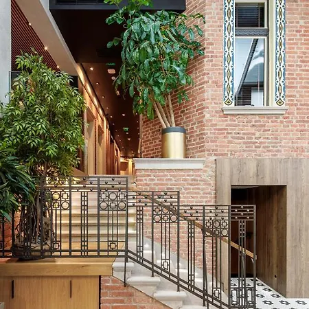 Schuster Boarding House Hotel 3*