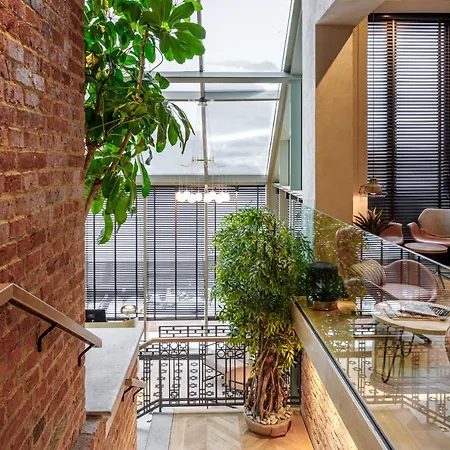 Schuster Boarding House ホテル 3*