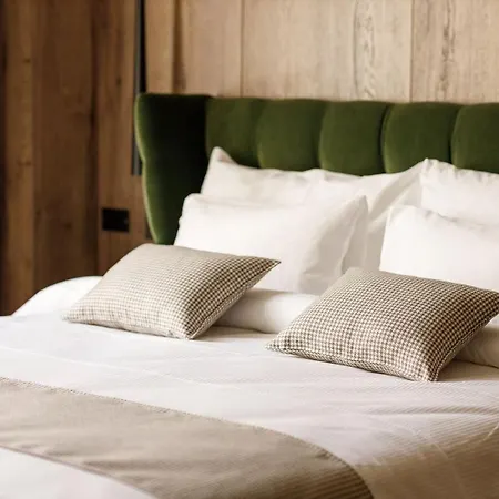 Schuster Boarding House 3*