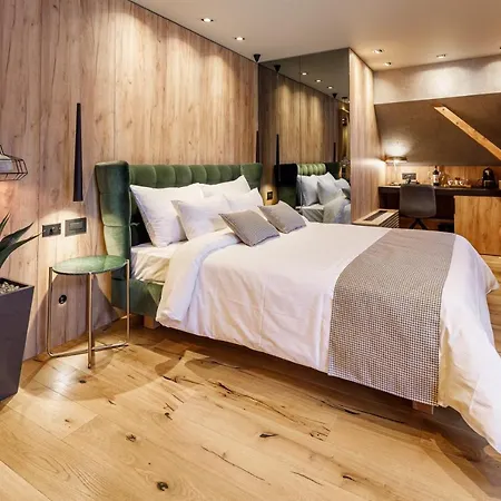 ホテル Schuster Boarding House 3*