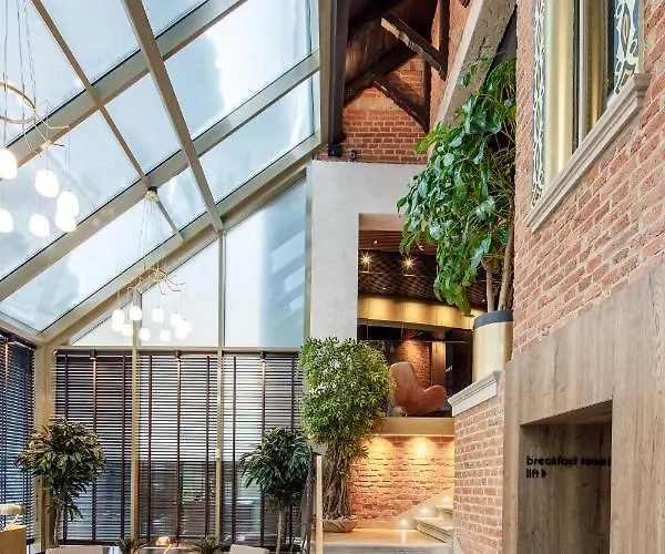 Hotel Schuster Boarding House 3*