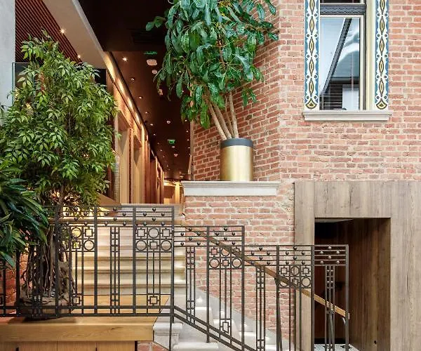 Schuster Boarding House Hotel 3*