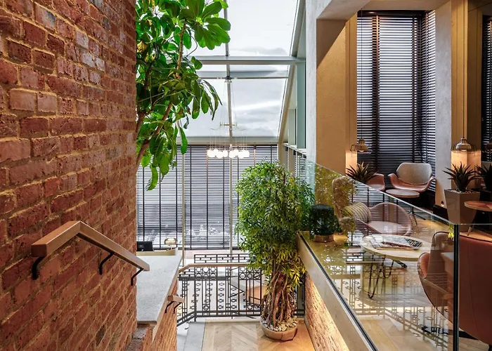 Schuster Boarding House Hotel 3*