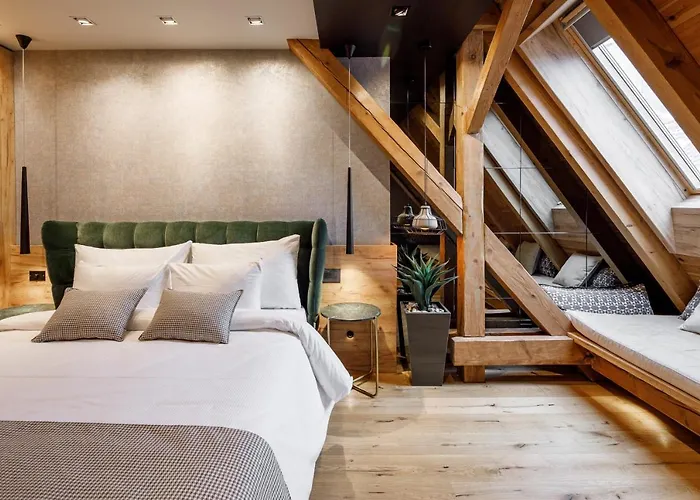 Schuster Boarding House