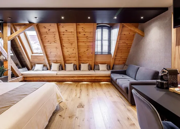 Schuster Boarding House Hotel