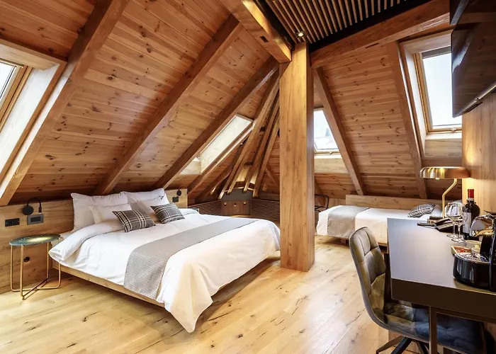 Schuster Boarding House 3*